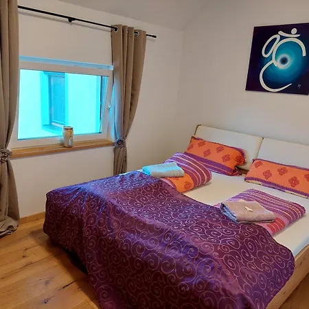 Apartment Großes Mit 2 Schlafzimmer Für 4 Personen